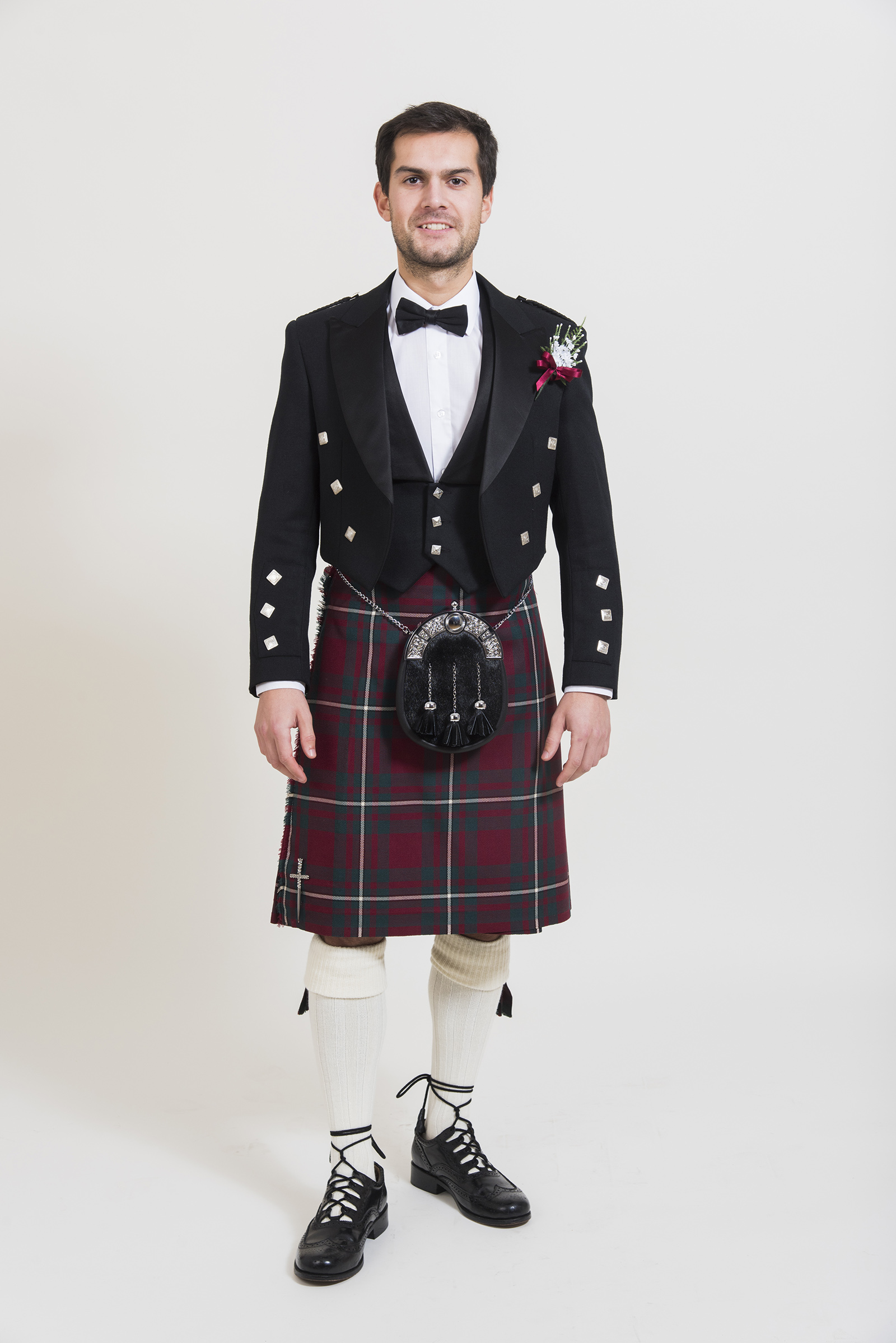 Traditional Prince Charlie <span class="shown_tartan_info">Featured Kilt Tartan: Hunting McGregor</span>